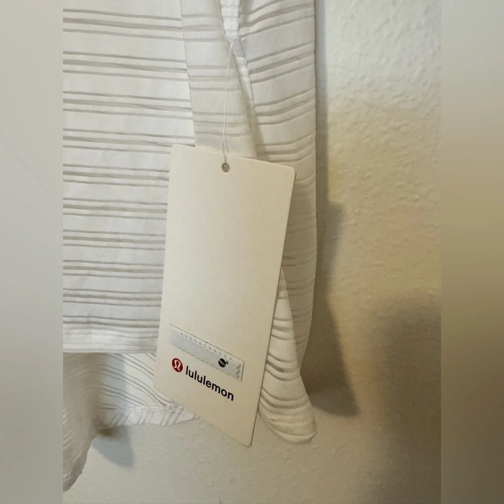 NEW Lululemon Meet Halfway Tank White Stripe Open Back Size 4 NWT